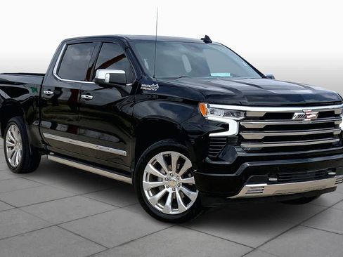 Used 2024 Chevrolet Silverado 1500 High Country w/ High Country Premium Package image 3