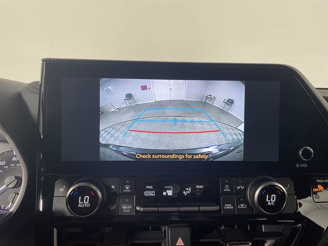 Used 2023 Toyota Highlander XSE AWD/4WD image 18