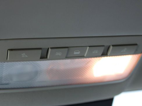 Used 2019 Buick Encore Sport Touring FWD image 39
