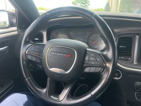 Used 2019 Dodge Charger SXT w/ Blacktop Package RWD image 13