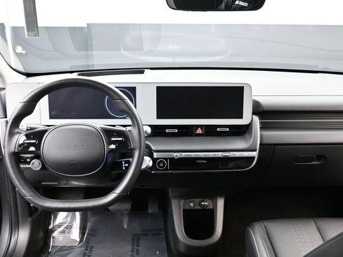 Certified 2023 Hyundai Ioniq 5 Limited w/ Cargo Package image 9