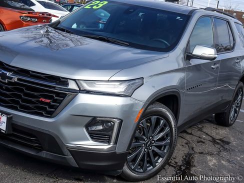 Used 2023 Chevrolet Traverse RS AWD/4WD image 6