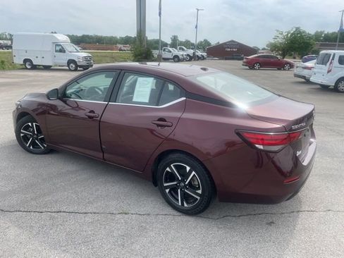 Used 2024 Nissan Sentra SV FWD image 6