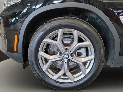 Used 2025 BMW X4 xDrive30i AWD/4WD image 11