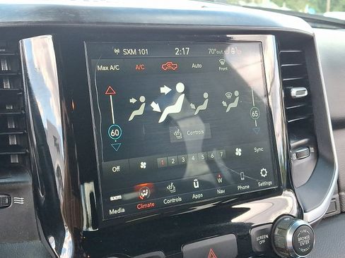 Used 2021 RAM 1500 Big Horn image 16