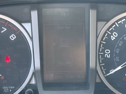 Used 2023 Toyota Tacoma SR5 image 7