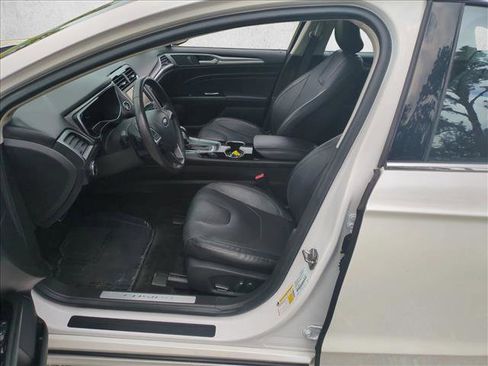 Used 2016 Ford Fusion Titanium FWD image 17