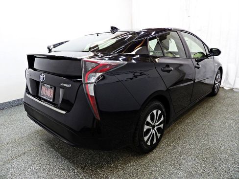 Used 2016 Toyota Prius Three w/ Protection Package FWD image 5