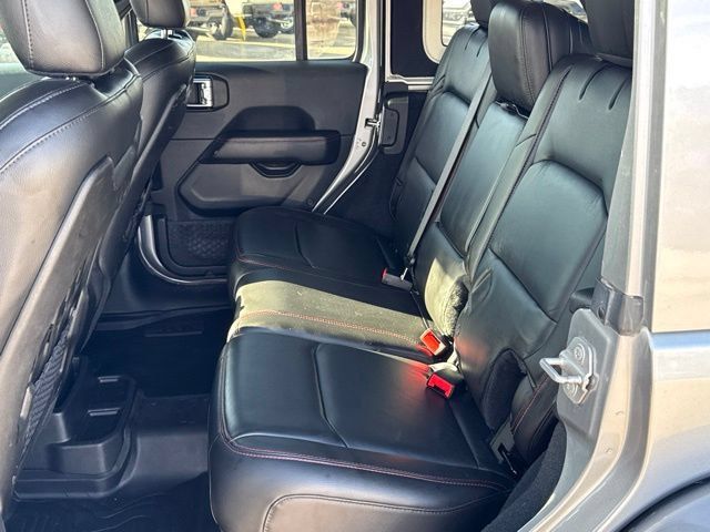 Used 2018 Jeep Wrangler Unlimited Rubicon AWD/4WD image 17