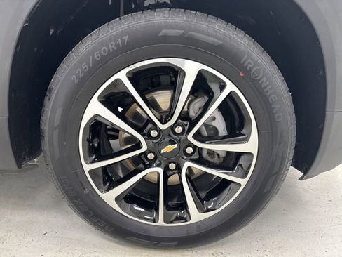 Used 2025 Chevrolet TrailBlazer LT FWD image 28