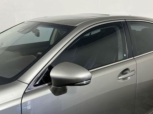 Used 2018 Lexus ES 350 w/ Premier Package FWD image 12