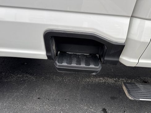 Certified 2023 Ford F350 Lariat w/ Lariat Ultimate Package image 12