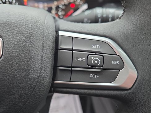 New 2026 Jeep Compass Latitude image 18