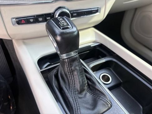 Used 2019 Volvo XC60 T5 Inscription w/ Protection Package AWD/4WD image 25