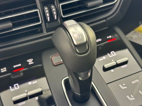 New 2026 Porsche Macan S image 26