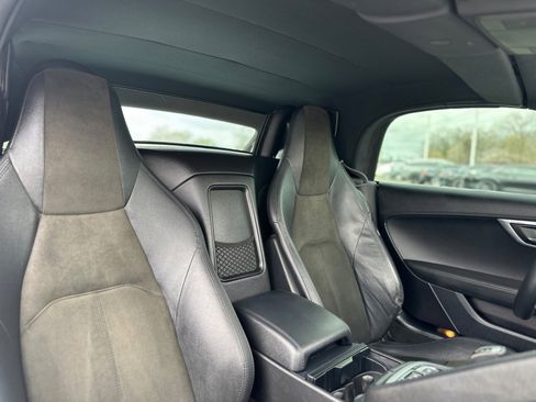 Used 2019 Jaguar F-TYPE Convertible image 34