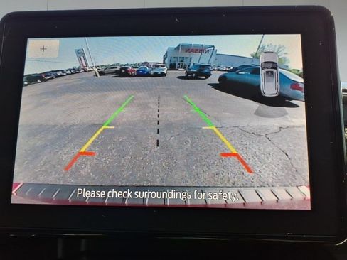 Used 2020 Ford Explorer XLT w/ Equipment Group 202A RWD image 26
