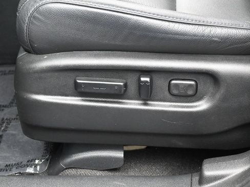 Used 2023 Honda Passport EX-L image 12