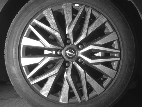 Used 2025 Nissan Altima 2.5 SV image 13