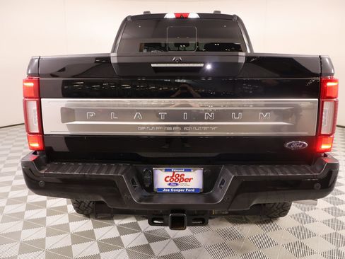 Used 2022 Ford F250 Platinum w/ Tremor Off-Road Package AWD/4WD image 24