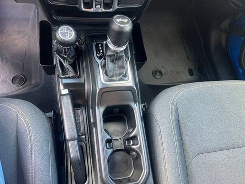 Used 2024 Jeep Wrangler Unlimited Sport AWD/4WD image 37