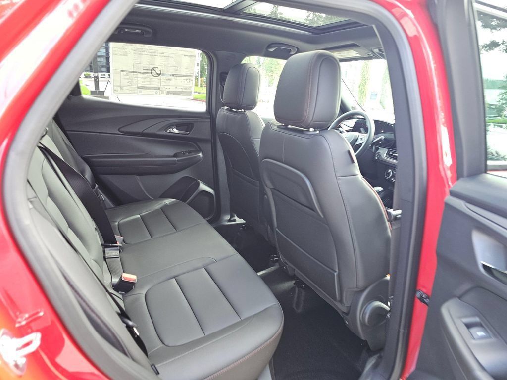 New 2026 Chevrolet TrailBlazer RS w/ Convenience Package AWD/4WD image 15