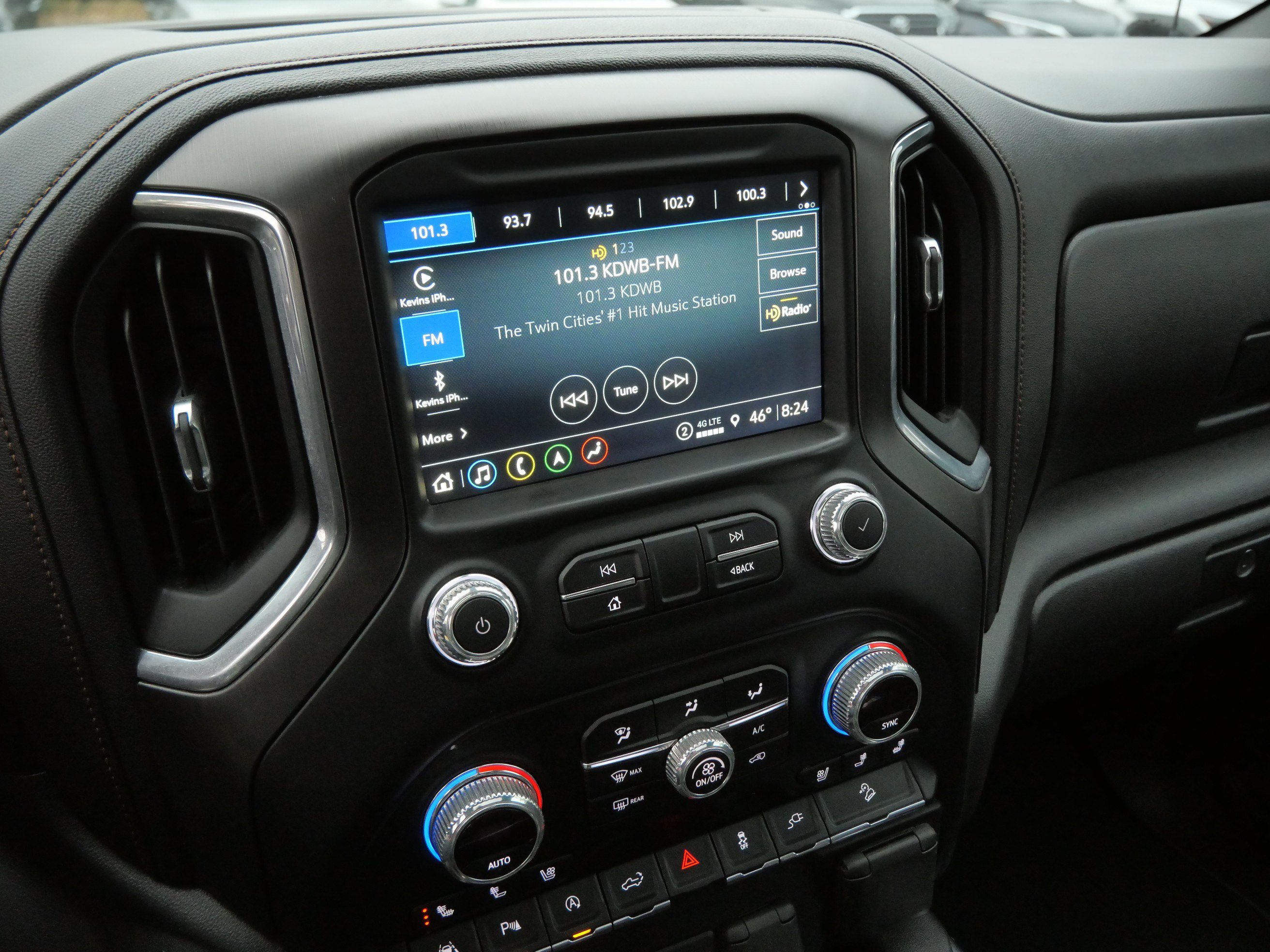 Used 2021 GMC Sierra 1500 AT4 w/ AT4 Premium Package AWD/4WD image 22