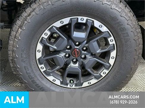 Used 2025 Nissan Frontier PRO-4X w/ Pro Convenience Package image 14