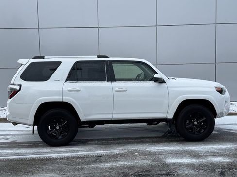 Certified 2024 Toyota 4Runner SR5 image 34