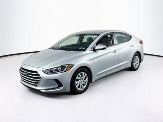 Used 2018 Hyundai Elantra SE w/ Cargo Package FWD video 1