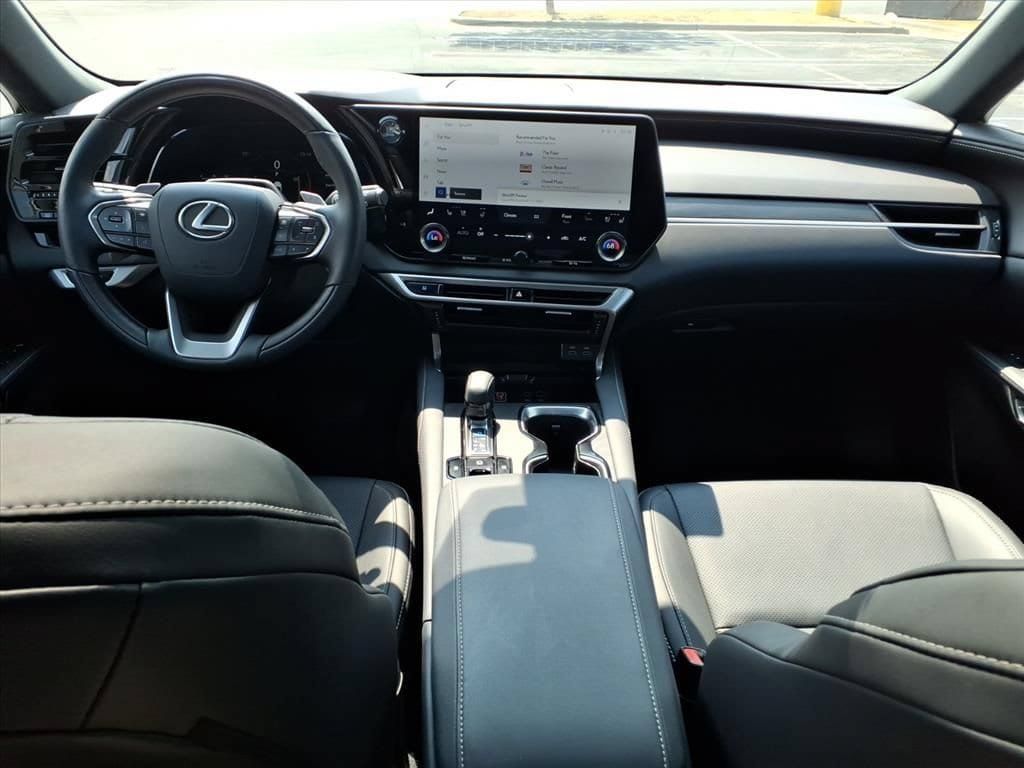 Used 2025 Lexus RX 350 Premium w/ Convenience Package FWD image 27