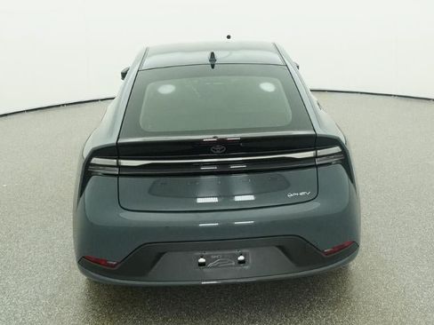 New 2026 Toyota Prius Plug-In Hybrid FWD image 13