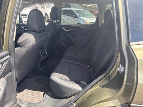 Used 2024 Subaru Forester Premium AWD/4WD image 6