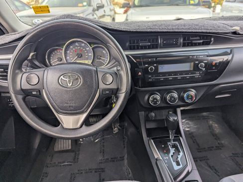 Used 2015 Toyota Corolla L image 15