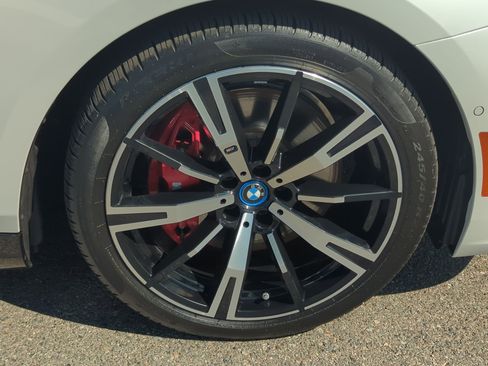 Certified 2024 BMW i5 M60 w/ Premium Package image 13