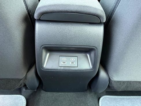 Used 2024 Toyota Corolla LE FWD image 11