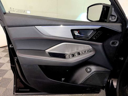 Used 2023 Acura MDX A-Spec image 11