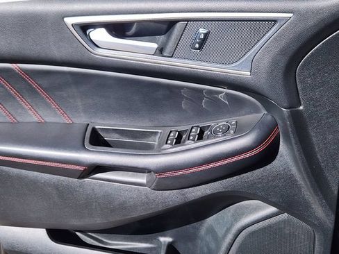 Certified 2023 Ford Edge ST-Line AWD/4WD image 12