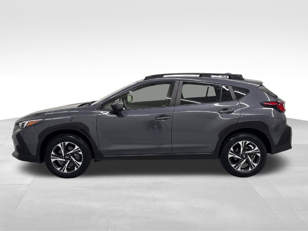 Used 2024 Subaru Crosstrek 2.0i Premium w/ Crosstrek Mirror Package AWD/4WD image 4