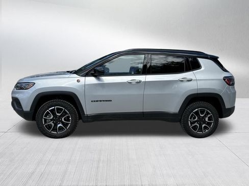 New 2025 Jeep Compass Trailhawk w/ Trailhawk Elite Group image 8