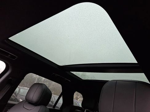 Used 2025 Land Rover Range Rover Sport Dynamic SE image 15