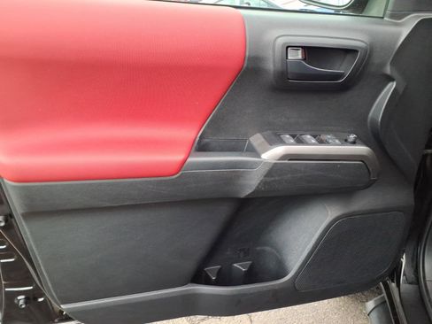 Certified 2023 Toyota Tacoma SR5 image 10