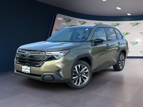 New 2026 Subaru Forester Touring AWD/4WD image 3