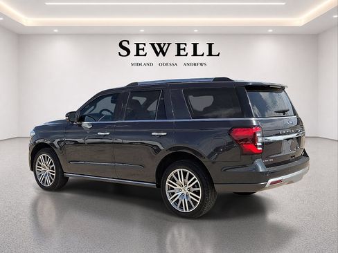 Used 2023 Ford Expedition Limited AWD/4WD image 3