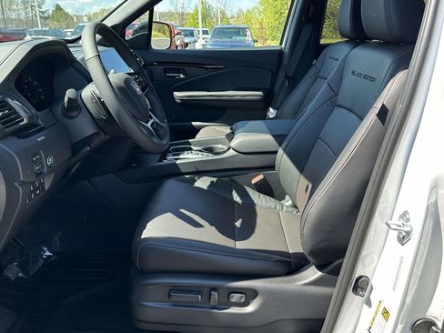 New 2026 Honda Ridgeline Black Edition image 4