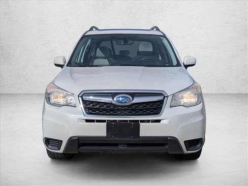 Used 2014 Subaru Forester 2.5i Premium w/ All-Weather Package image 2