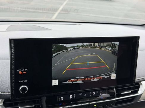 New 2026 Toyota Sienna Limited AWD/4WD image 4