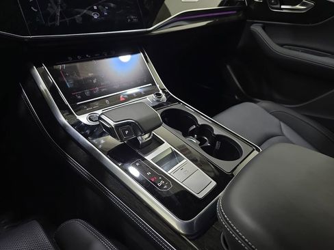 Used 2025 Audi Q7 3.0T Prestige w/ Prestige Package image 28