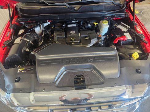 Used 2020 RAM 5500 Tradesman AWD/4WD image 10