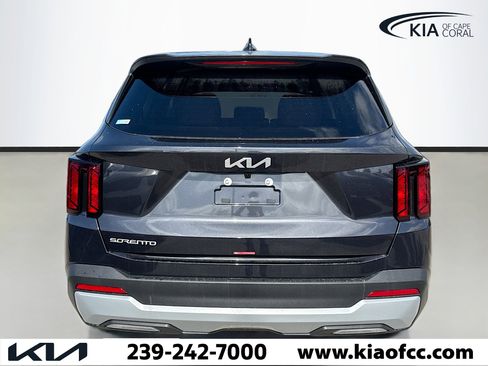 New 2026 Kia Sorento LX image 4
